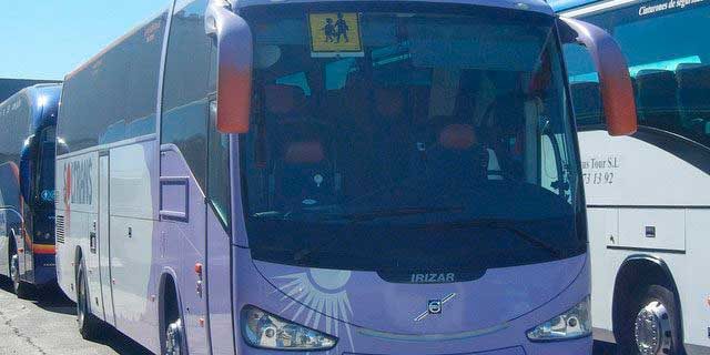 Las ITV intensifican su labor en la inspección técnica a los autobuses de transporte escolar